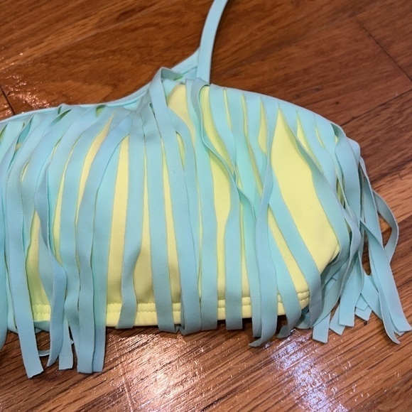 PINK by Victoria’s Secret Fringe Halter Bikini Top Swimsuit medium - Picture 7 of 9
